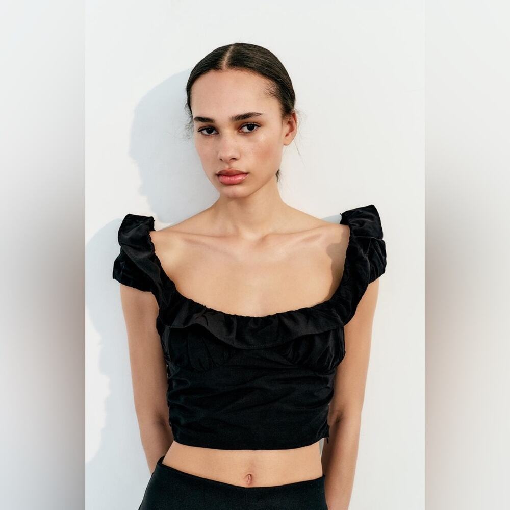 Zara Black Ruffle Crop Top - Picture 1 of 13